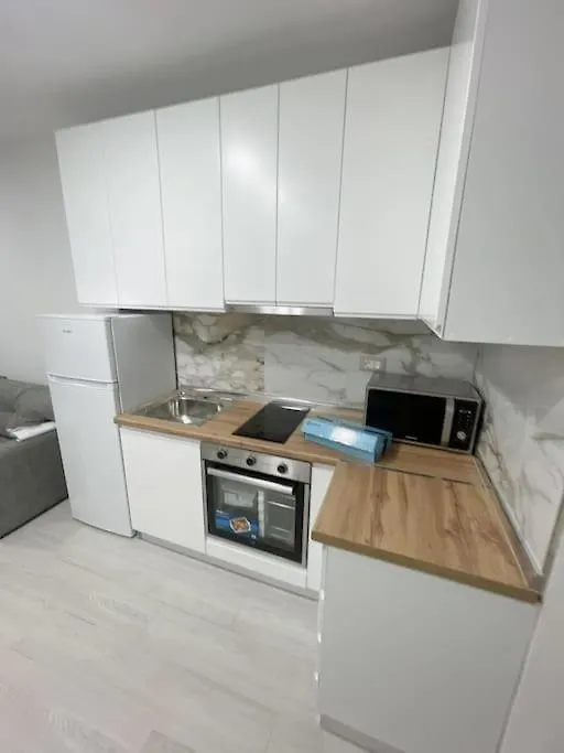 Apartman 37 Golem  Albania